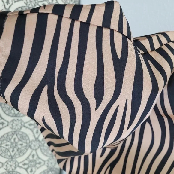 Forever 21 Annie High Front Slit Animal Print Midi Skirt - Picture 6 of 15